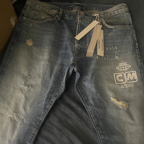 Visitor jeans